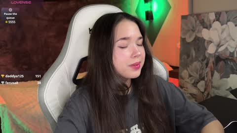 Snapshot of kirarasay chatting on February 5, 2025, 1:54 pm Kira online show from February 5, 2025, 1:54 pm