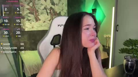 Snapshot of kirarasay chatting on February 28, 2025, 12:20 pm Kira online show from February 28, 2025, 12:20 pm