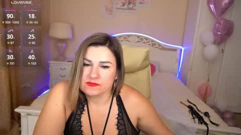 Kira online show from March 2, 2025, 10:05 pm