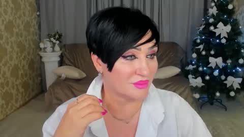 Kira online show from December 19, 2025, 12:01 pm