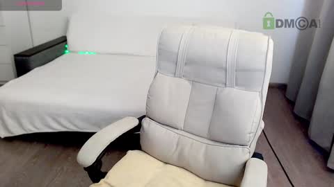 Kiri online show from December 8, 2024, 11:14 am