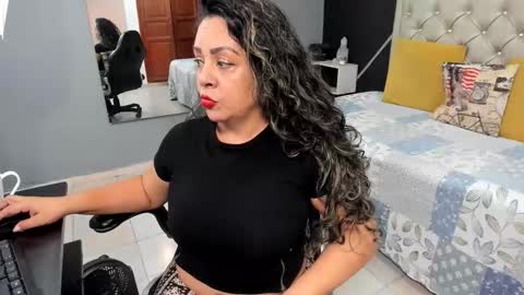 kriss online show from September 26, 2025, 1:26 pm