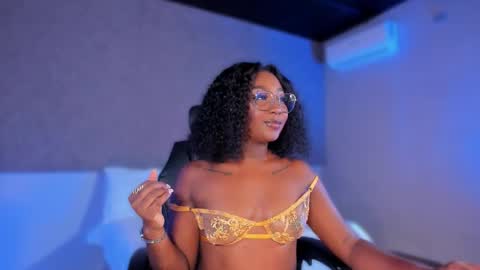 Snapshot of kishalove_ chatting on October 24, 2025, 10:11 am kishalove_ online show from October 24, 2025, 10:11 am