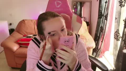 kissica online show from February 11, 2025, 9:53 am