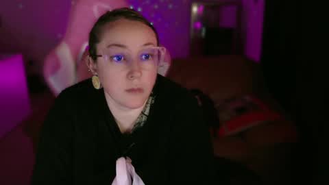 kissica online show from February 27, 2025, 5:47 pm