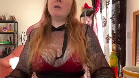 kissica online show from April 9, 2026, 8:53 am