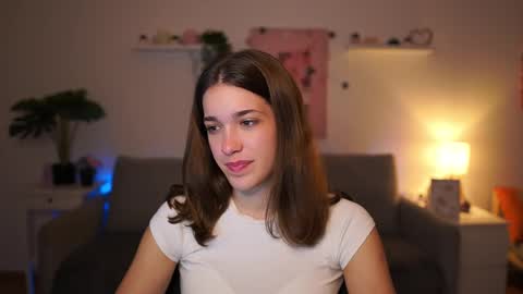 Sisi online show from November 10, 2025, 2:49 pm