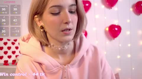 Snapshot of kisskiss_muah chatting on February 18, 2025, 2:16 pm Kate online show from February 18, 2025, 2:16 pm