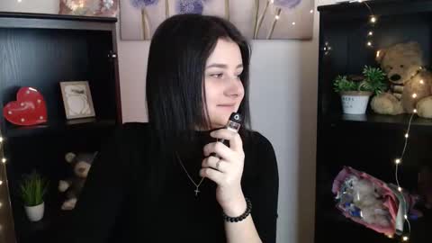 kissleoxx online show from February 10, 2026, 12:20 pm