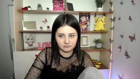 kissleoxx online show from June 3, 2026, 2:33 pm