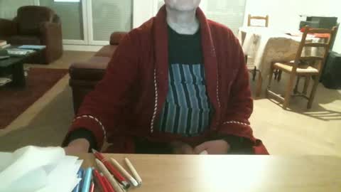 kisslog1 online show from December 22, 2024, 6:15 pm