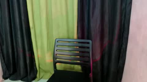 Snapshot of kissmycock_ chatting on February 11, 2026, 9:47 am kissmycock_ online show from February 11, 2026, 9:47 am