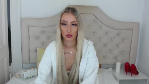 Natalie online show from September 17, 2025, 6:48 am