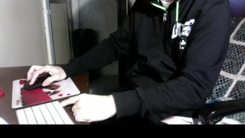 kissofbanned1983 online show from November 10, 2025, 8:46 am