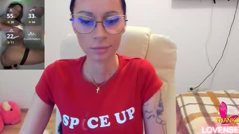 kisssnicol online show from March 7, 2026, 6:27 pm