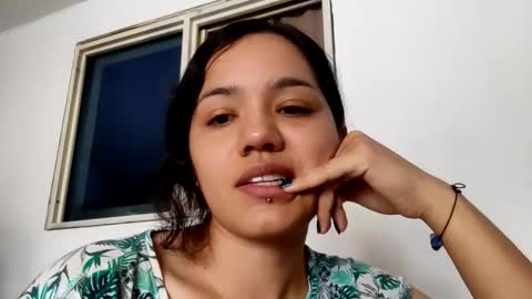 kitcatdreams online show from April 12, 2026, 4:23 pm