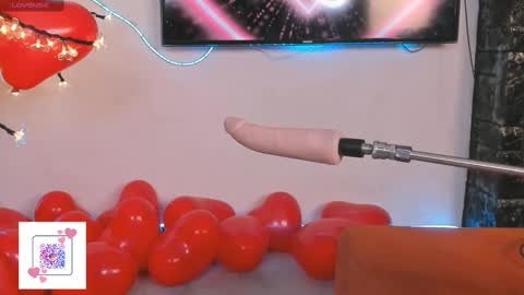 Snapshot of kitness_sky chatting on February 18, 2025, 1:11 pm Kitness online show from February 18, 2025, 1:11 pm