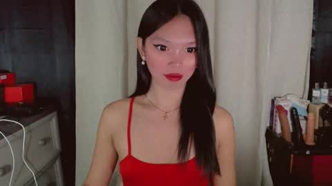 KITTY online show from April 19, 2026, 8:55 pm