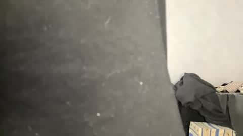 Ellaiza online show from April 28, 2026, 6:51 am