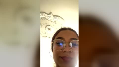 kitty914_ online show from May 3, 2026, 5:41 pm