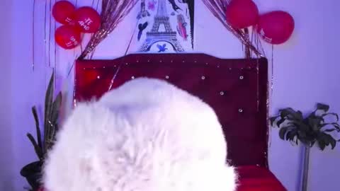 Snapshot of kitty__chs chatting on February 18, 2026, 3:19 pm kitty__chs online show from February 18, 2026, 3:19 pm