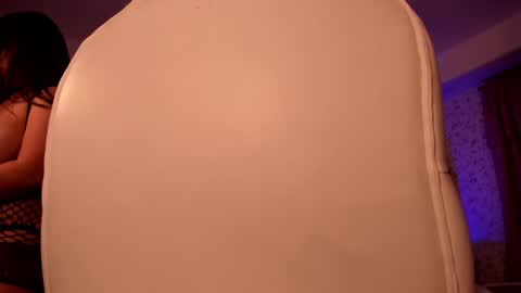 Kitty  online show from December 9, 2024, 8:44 am