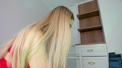 sophie online show from February 27, 2026, 6:19 pm