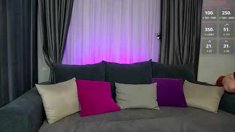 Karen online show from December 14, 2025, 1:11 am