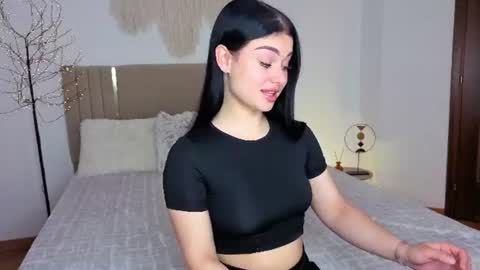 kitty_cut1ee_ online show from June 9, 2026, 6:58 am