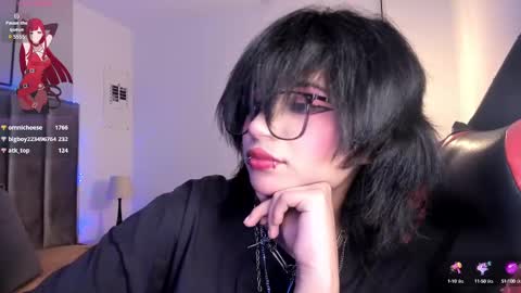 Camila online show from March 5, 2025, 5:50 am