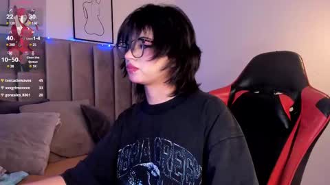 Camila online show from March 11, 2025, 5:49 am