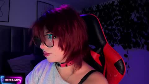 Camila online show from October 15, 2025, 2:01 am