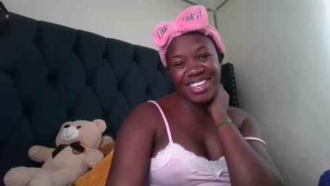 kitty_kerry online show from October 19, 2025, 10:27 am