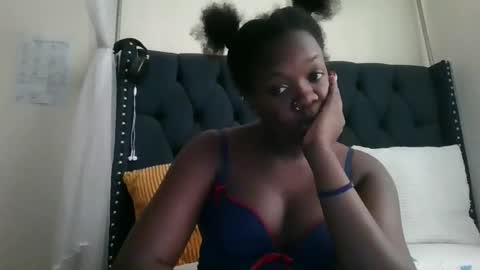 kitty_kerry online show from March 5, 2026, 8:32 am