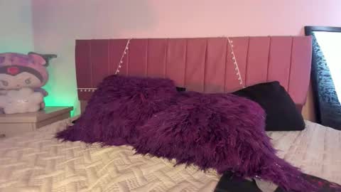 kitty_kryss online show from February 13, 2026, 6:48 pm