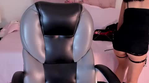 Kitty online show from February 23, 2025, 6:07 am