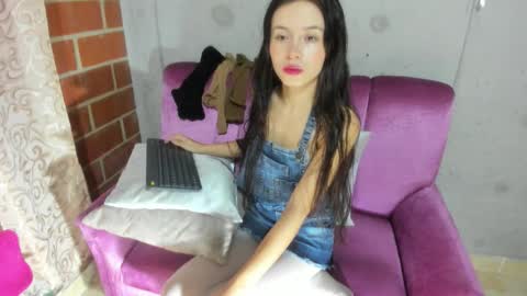 Snapshot of kitty_rose6147 chatting on January 15, 2026, 11:04 am kitty rose online show from January 15, 2026, 11:04 am