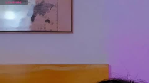 K I T T Y online show from December 16, 2025, 12:32 pm