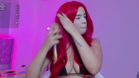 Snapshot of kitty_violet11 chatting on February 6, 2026, 9:51 pm kitty_violet11 online show from February 6, 2026, 9:51 pm