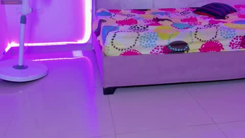 Snapshot of kitty_violet11 chatting on February 17, 2026, 6:36 pm kitty_violet11 online show from February 17, 2026, 6:36 pm