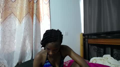 Snapshot of kittyfay_ chatting on May 12, 2026, 7:49 am Fay online show from May 12, 2026, 7:49 am
