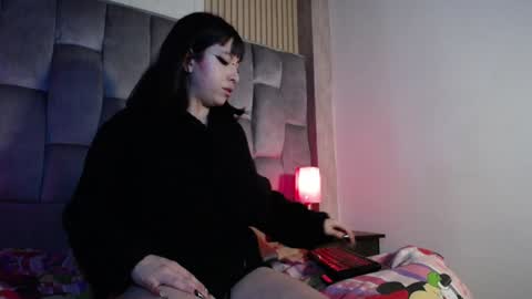 kittyhouse_hs online show from February 5, 2025, 2:08 am