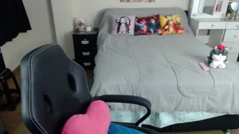 Isabel online show from October 12, 2025, 9:36 pm