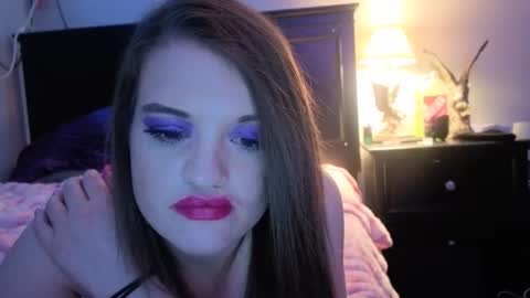 Snapshot of kittykat_1999 chatting on February 24, 2026, 9:24 pm kittykat 1999 online show from February 24, 2026, 9:24 pm