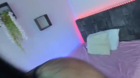 kitty  online show from February 26, 2026, 2:38 pm