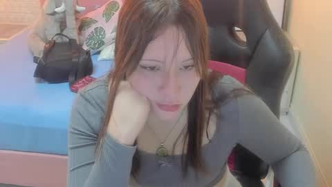  K I T T  Y  online show from March 7, 2025, 11:18 am