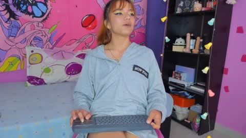 Kitty Zen online show from December 21, 2024, 5:51 pm