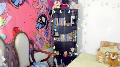 Kitty Zen online show from October 13, 2025, 7:14 pm