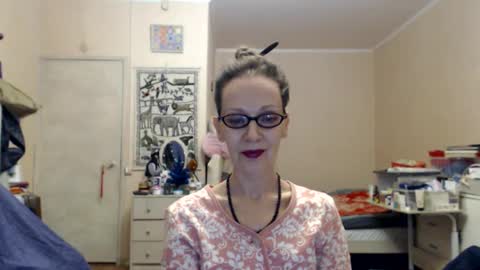 Snapshot of kiuminberry chatting on December 26, 2024, 5:40 pm KiuminBerry online show from December 26, 2024, 5:40 pm