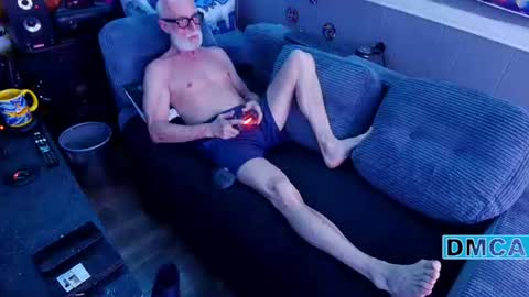kiveuxmakeu online show from June 10, 2026, 3:07 am